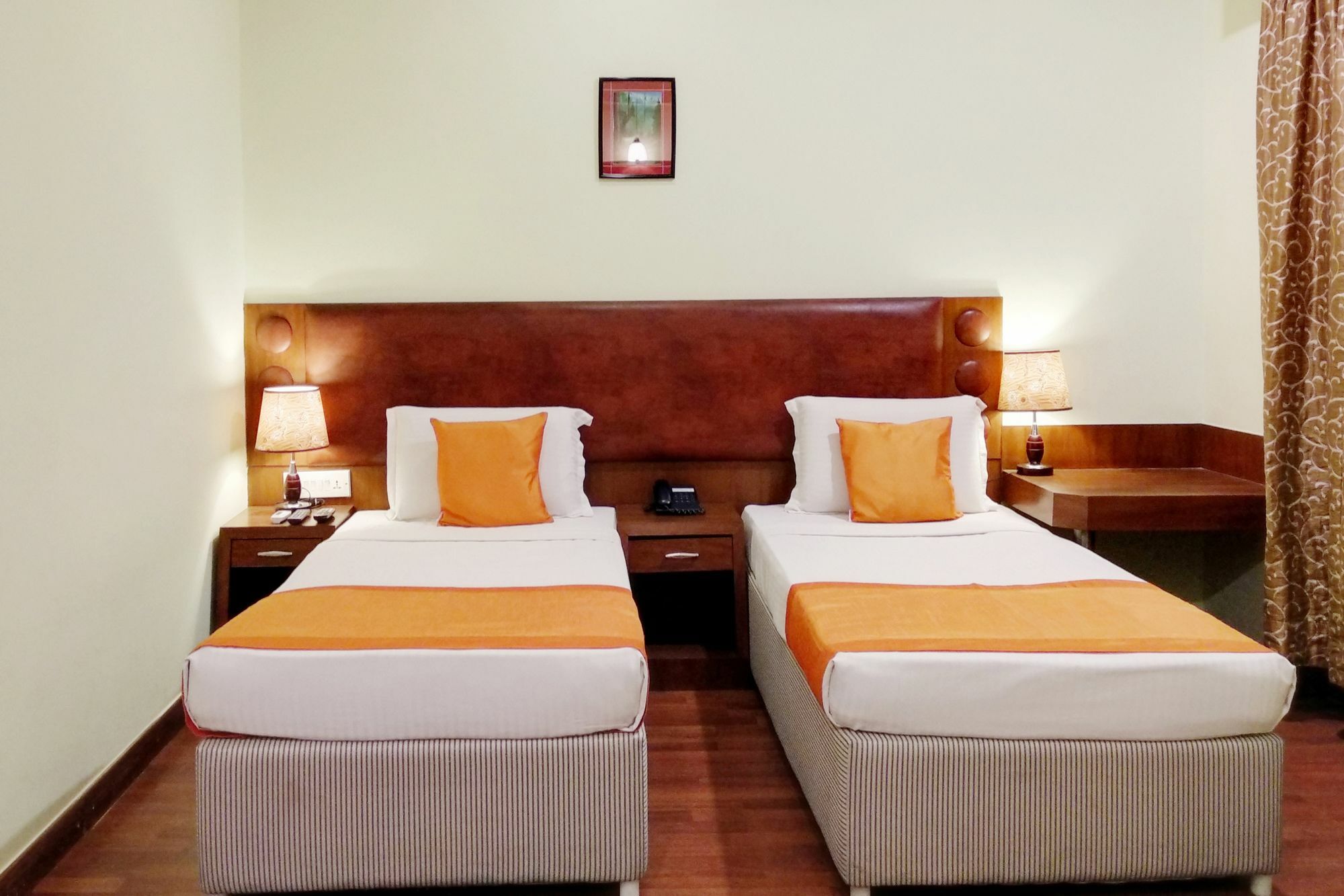 Oyo 9925 The Ocea International Hotel Bengaluru Kültér fotó