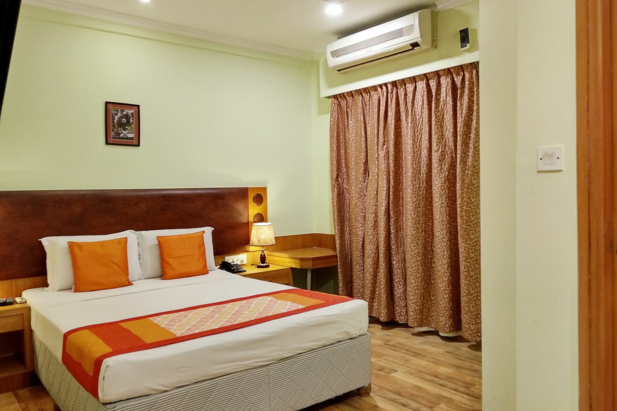 Oyo 9925 The Ocea International Hotel Bengaluru Kültér fotó